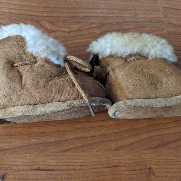 Cloud Nine SheepSkin Baby Boots - Picture 4 of 6